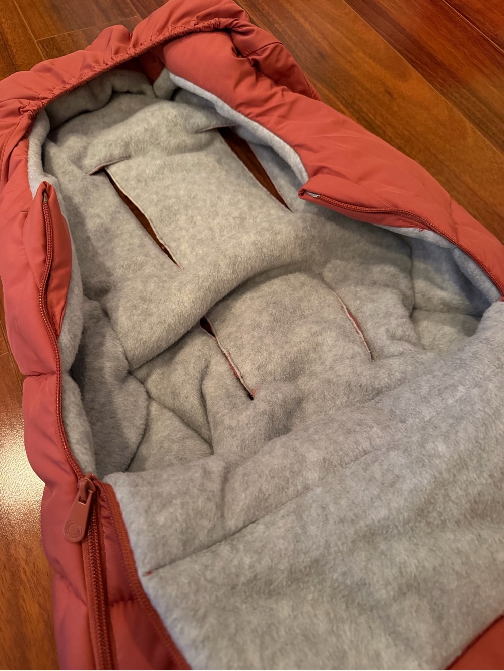 Bugaboo Stroller Footmuff Sunset Red - Picture 4 of 5